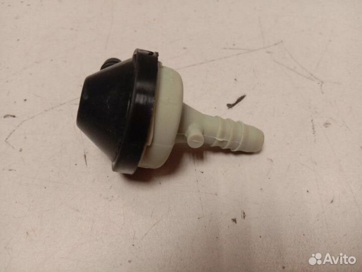 Клапан вентиляции картерных газов Volkswagen Golf