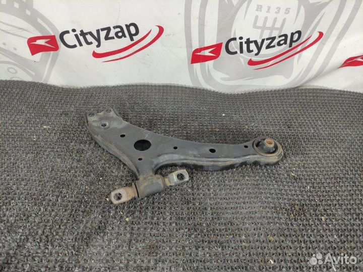 Рычаг подвески передний левый Toyota Alphard ANH15