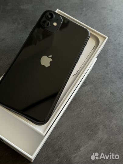 iPhone 11, 128 ГБ
