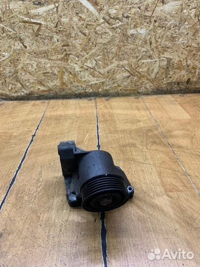 Кронштейн двигателя правый Ford Focus 1 fydb 2003