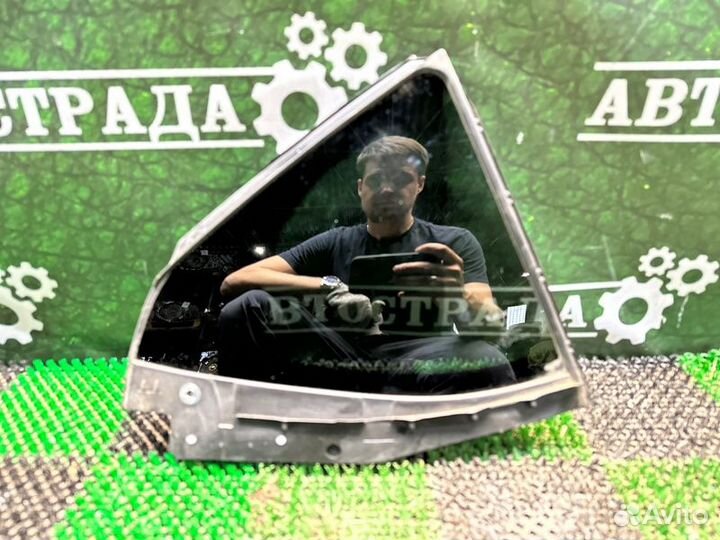 Форточка двери задняя правая Lexus Es 7 2018-2022