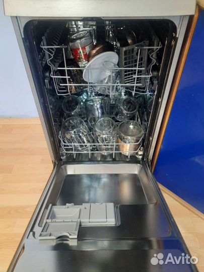 Посудомоечная машина Electrolux 45 см