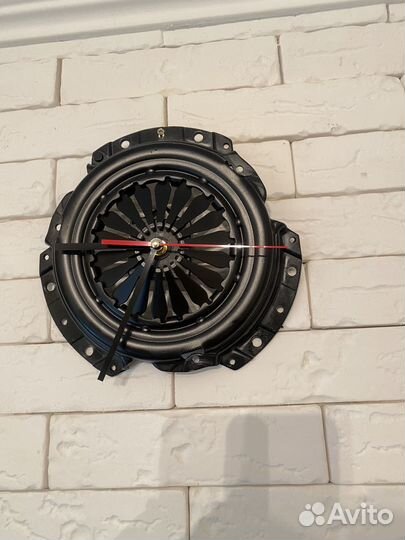 Часы ручной работы