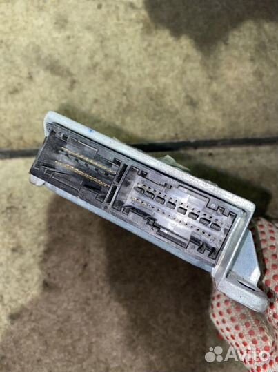 Блок управления SRS на Citroen C5, X7, 08-14 г
