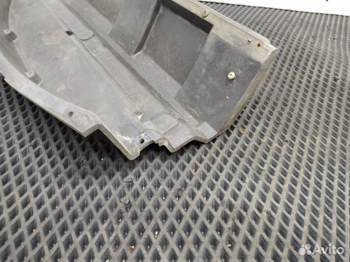 Полка верхняя правая