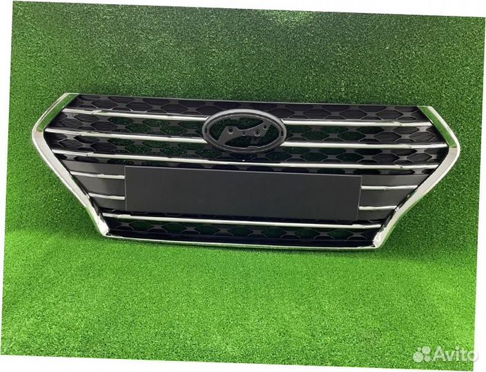 Решетка радиатора Solaris 2