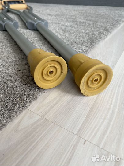 Костыли подмышечные