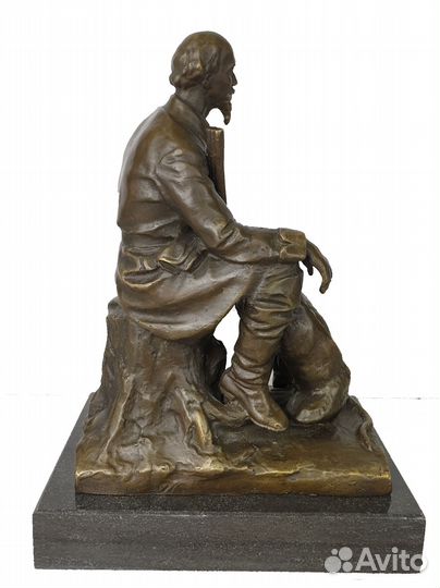 Бюст бронзовый 