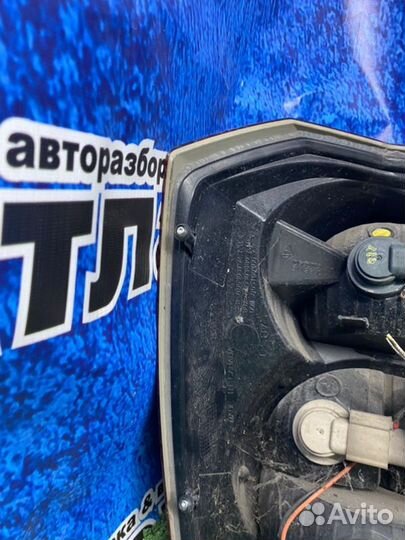 Фонарь правый Dodge Caliber PM EBA 2006