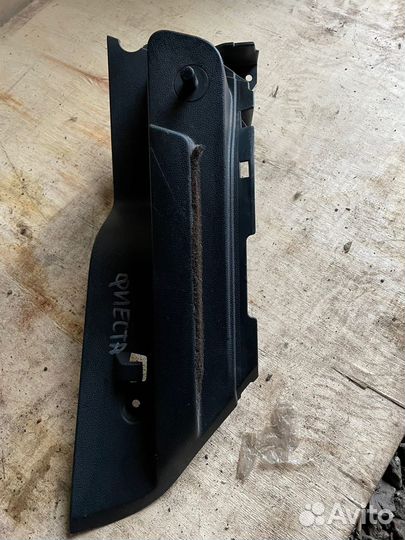 Фиеста 6 мк пластик багажника держатель полки