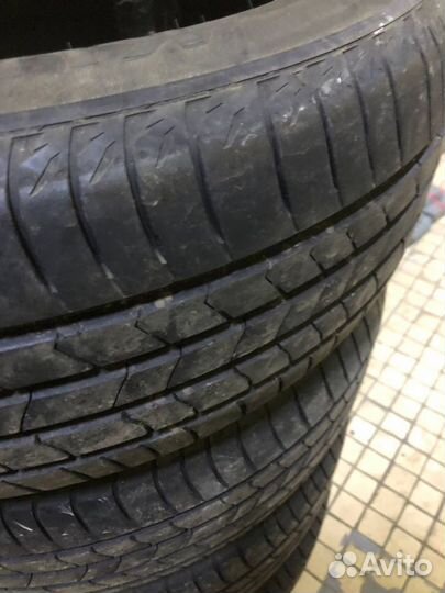 Kumho Ecsta HS51 205/60 R16 92H