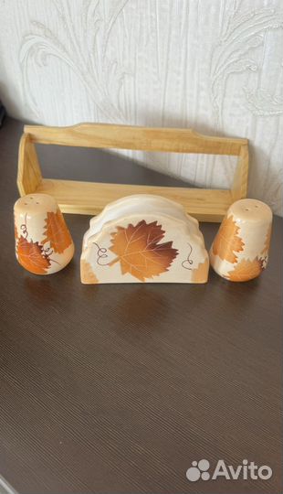 Набор для специй и салфетница новый