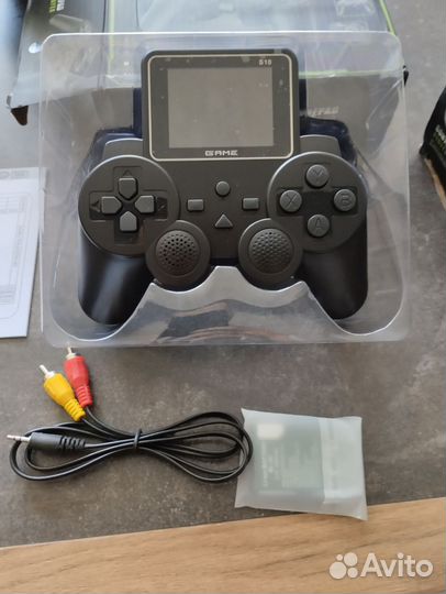 Игровая приставка портативная 520 игр с экраном