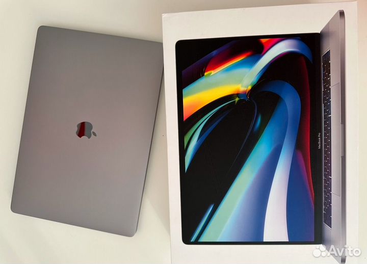 Apple MacBook Pro 16 2019 i9 16 гб 1тб