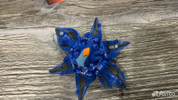 Игрушки бакуганы