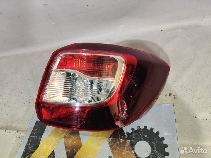 Рено Сандеро 2014- Фонарь правый 9090