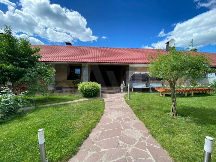 Дом 420 м² на участке 12 сот.