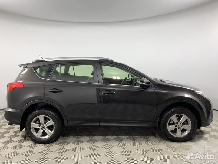 Toyota RAV4 2.2 AT, 2015, 211 712 км