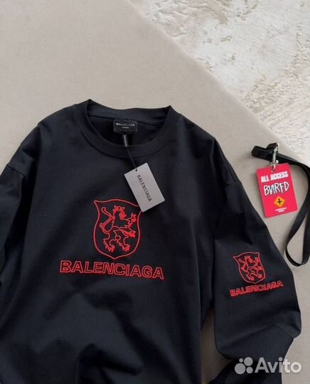 Лонгслив Balenciaga оверсайз унисекс