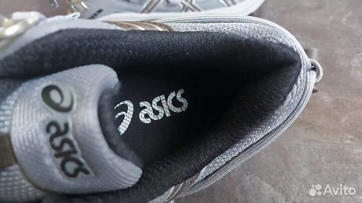 Кроссовки мужские Asics Gel Kahana