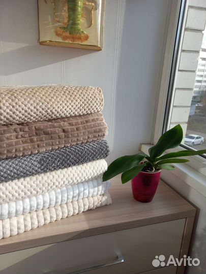 Плед покрывало кубик,ананас,с пумпонами,разноцветн