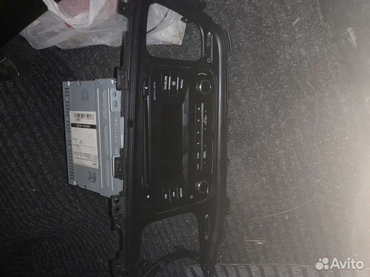 Штатная магнитола на киа оптима 2014г