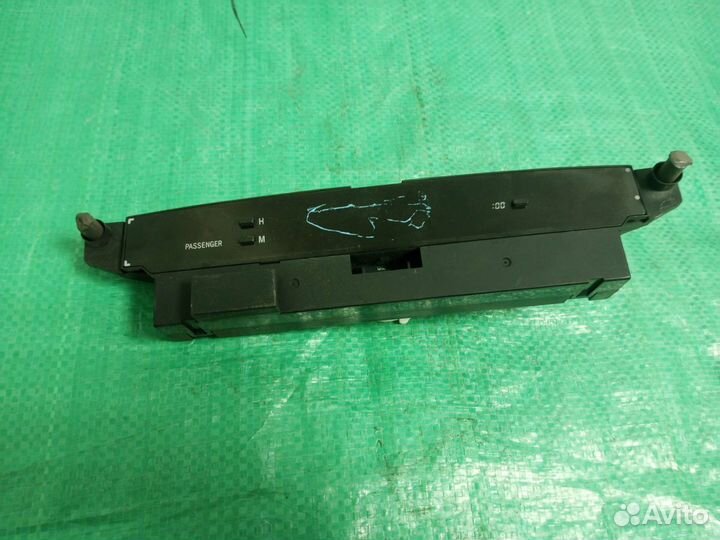 Часы Toyota Camry ACV 30 83910-33080