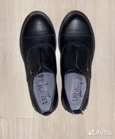 Туфли Liu Jo для девочки 32 р-р Новые Кожа