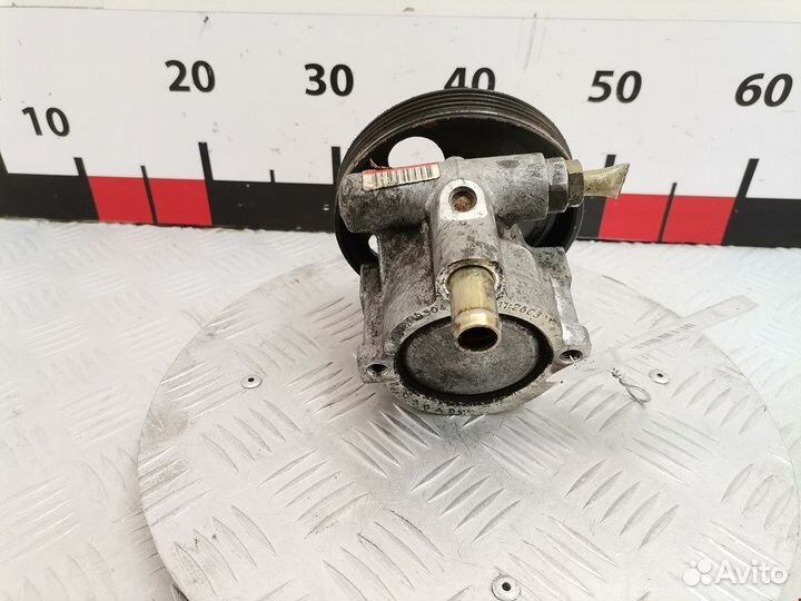 Насос для Mitsubishi Carisma