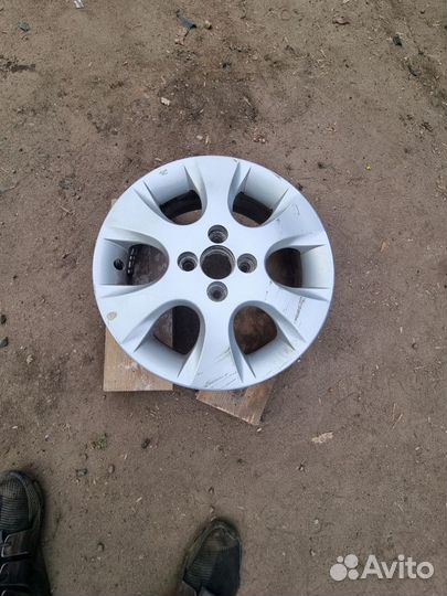 Диск литой r 15 4x100