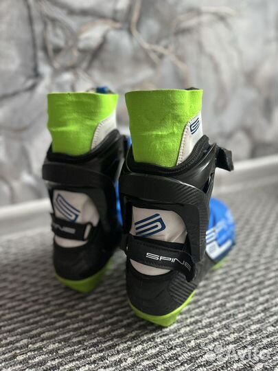 Лыжные ботинки spine
