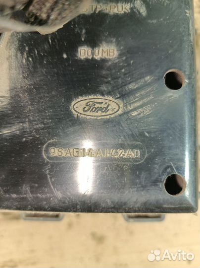 Блок предохранителей Ford Focus