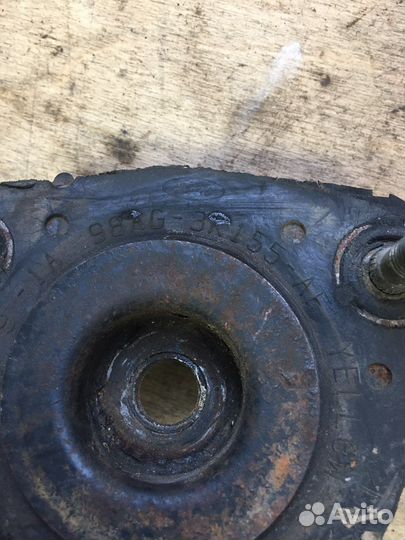 Опора переднего амортизатора Ford Focus 1