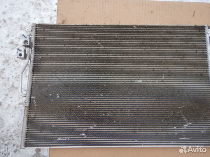 Радиатор кондиционера 301000058AA