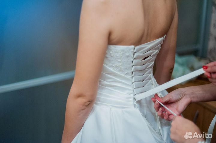 Свадебное платье