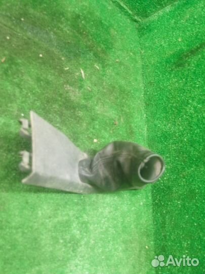 Кожух рычага стояночного тормоза Ford Focus 2 купе