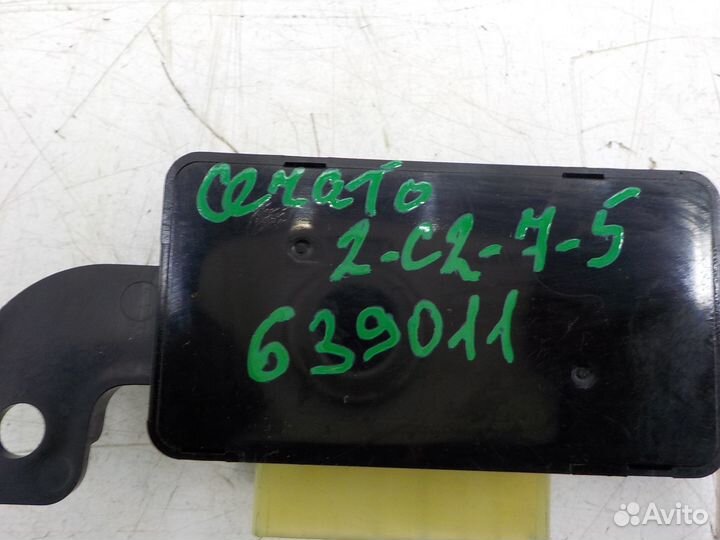 Блок управления зеркалами Kia Cerato 2004-2008