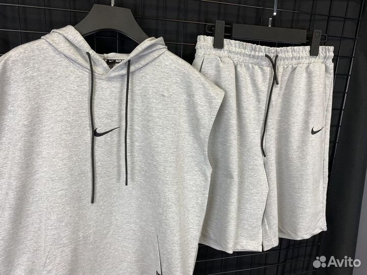 Спортивный костюм серый Nike летний новый