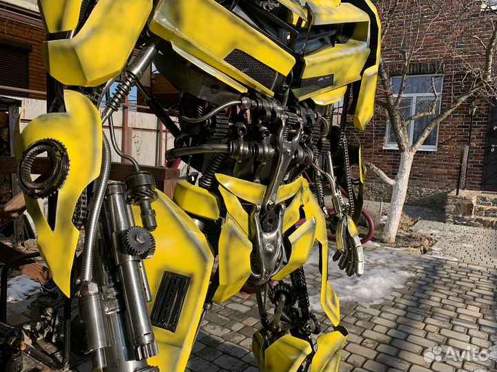 Робот Бамблби (Ручная работа)