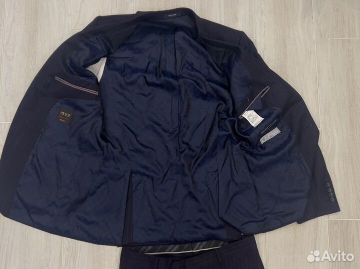 Мужской костюм