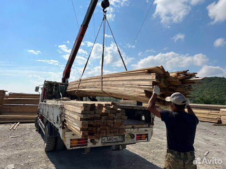 Доска обрезная 150х150х6000. Пиломатериалы