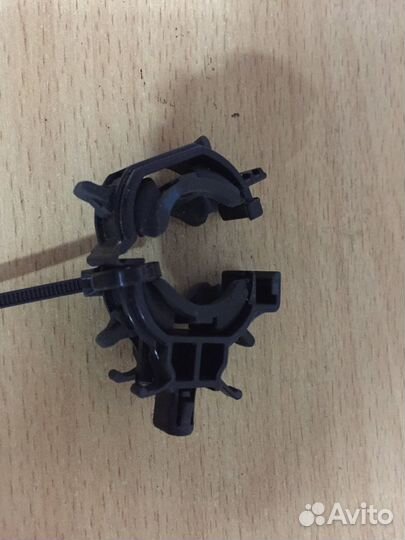 Кронштейн Toyota Camry 50