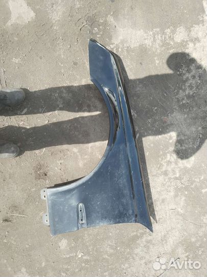 Крыло переднее Мерседес 211
