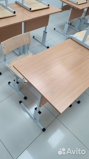 Школьная парты и стулья, проекторы и Дезар4, шкафы