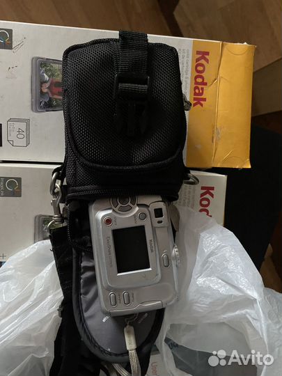 Компактный фотоаппарат