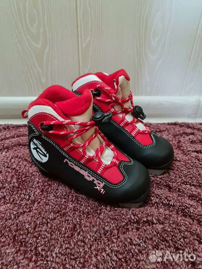 Лыжные ботинки