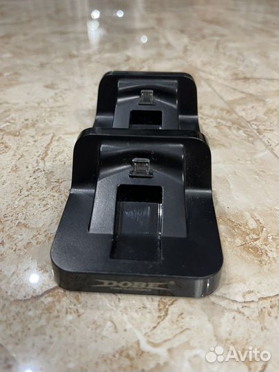 Зарядная станция до 2х джойстиков PS4