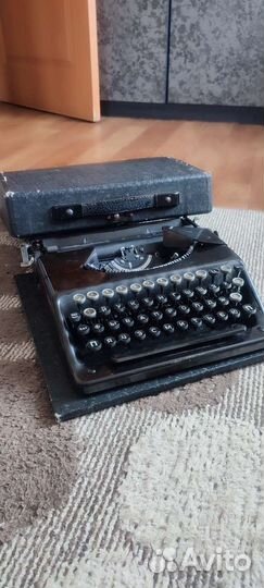 Портативная печатная машинка 