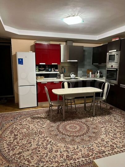 2-к. квартира, 60 м², 4/17 эт.