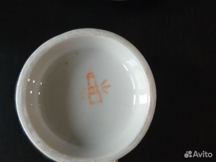 Чайник, сахарница, чайная пара